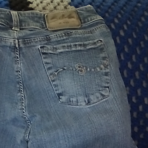 Jeans - Picture 6 of 9